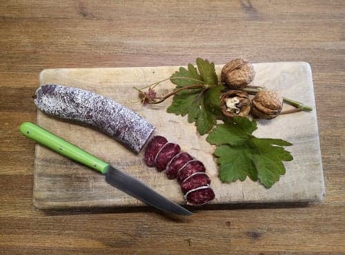 Saucisson produit à la Ferme des Roumevies