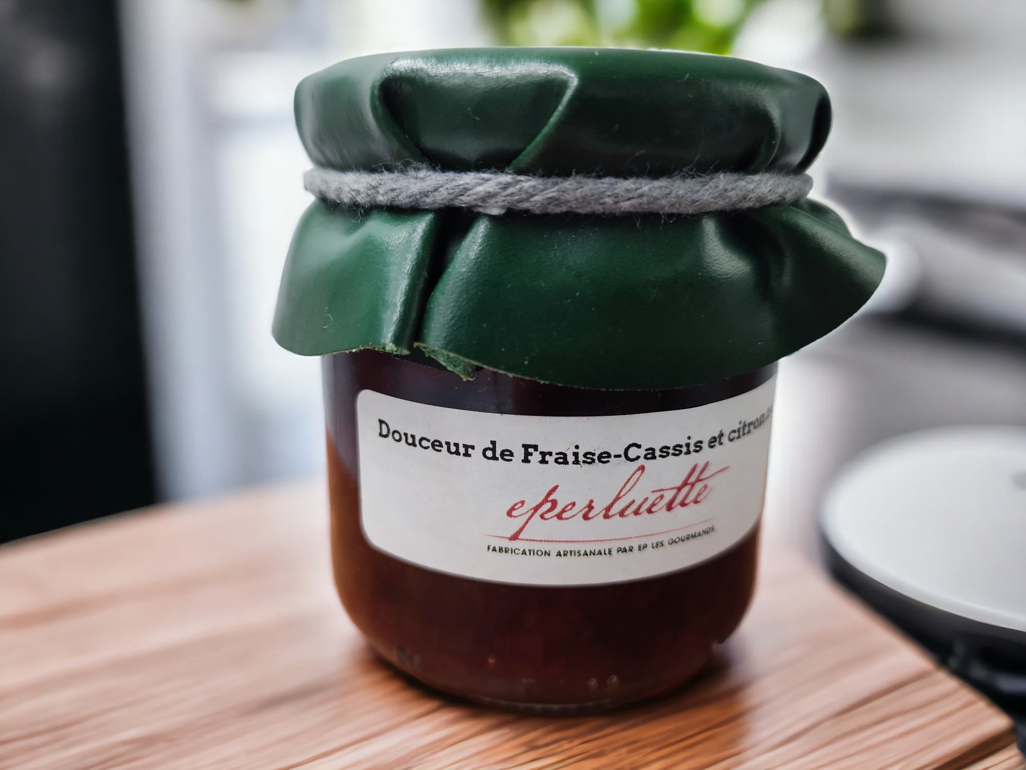 Douceur Fraise Cassis et Citron noir - Image 1