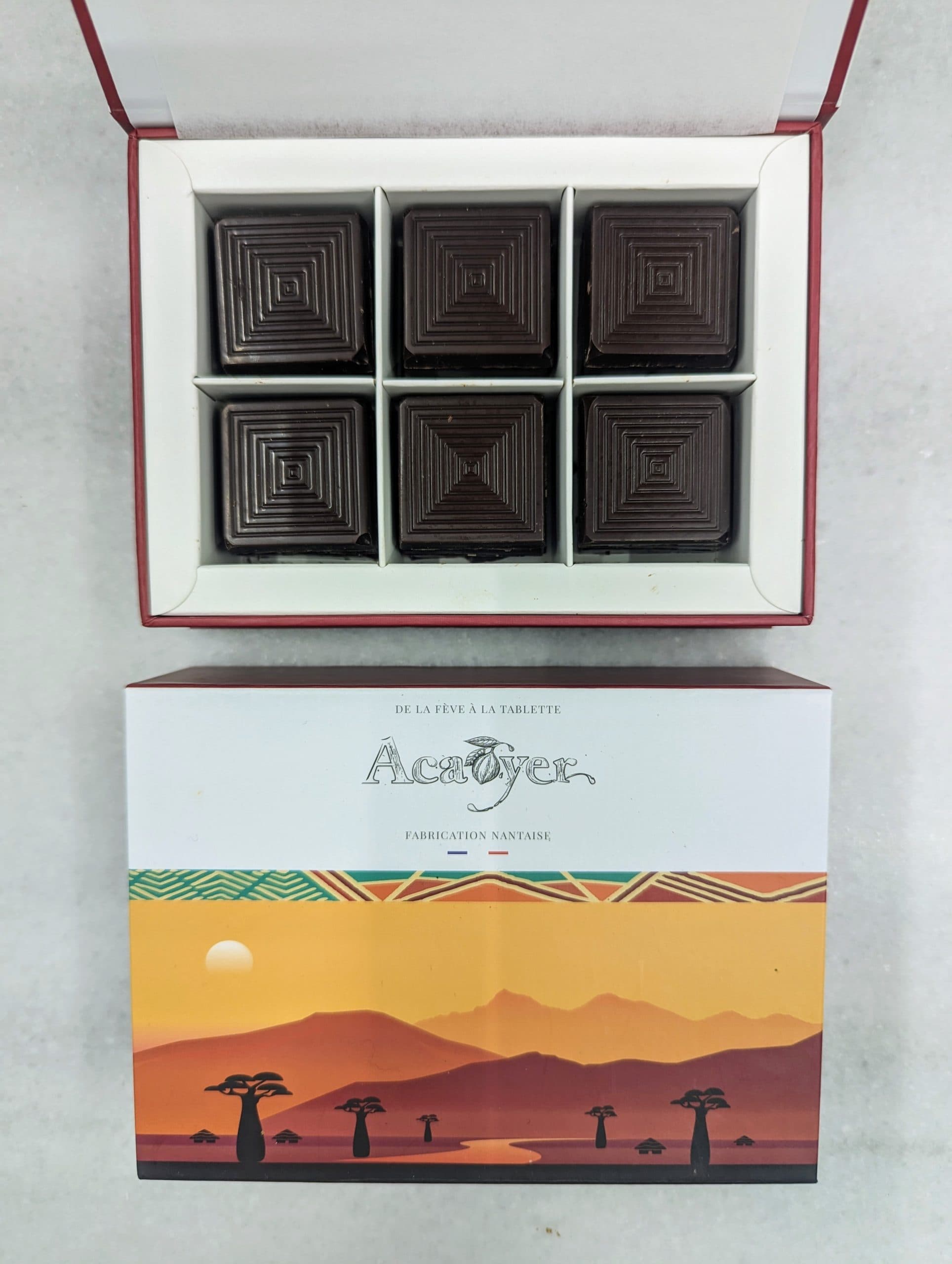 Coffret – 18 pralinés noisettes