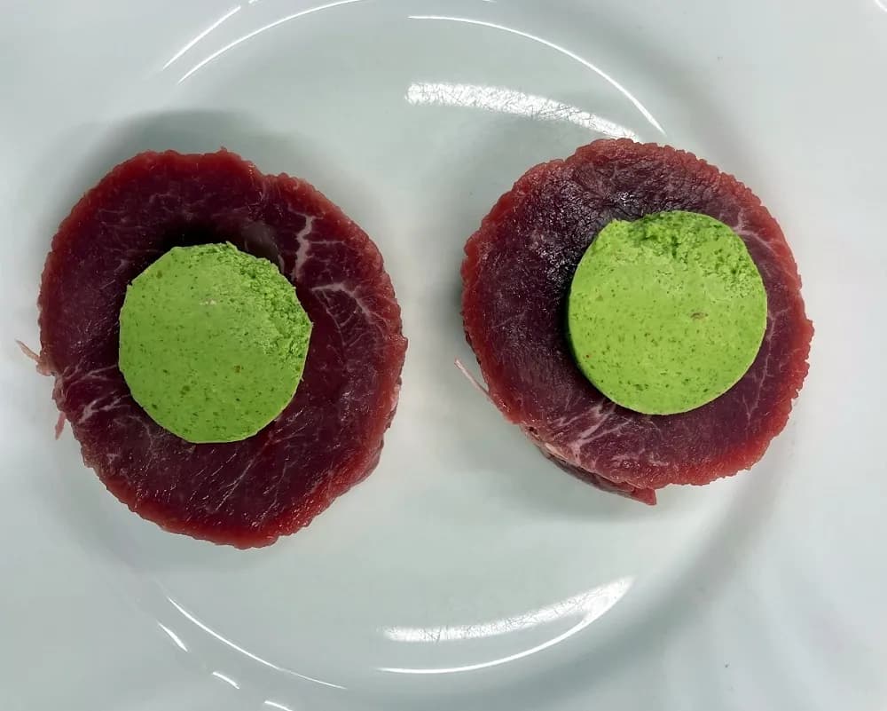 Tournedos d'Agneau au beurre escargot