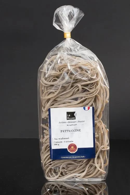 Fettuccine wakame