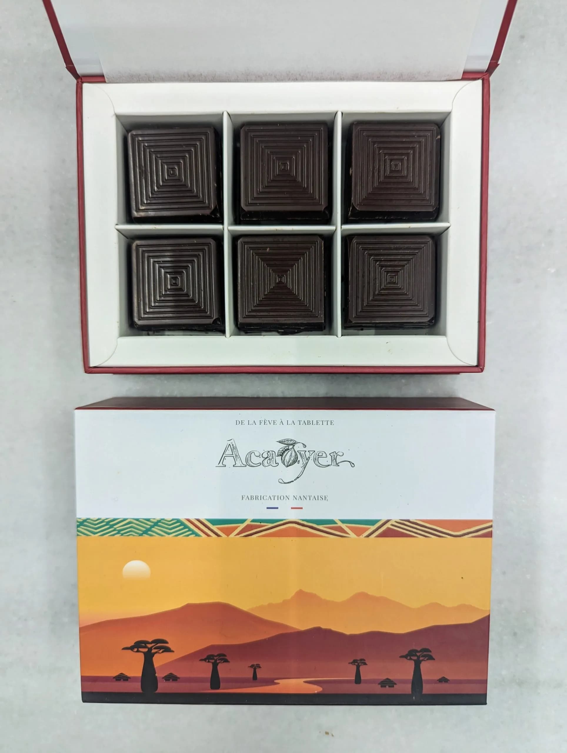 Coffret – 18 pralinés noisettes
