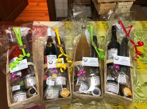 Coffret FETE DES PERES : Terrine, Rillettes, Saucisson, Vin