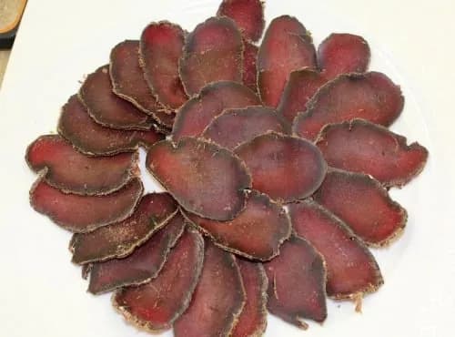 Jambon fumé de chevreuil en tranche