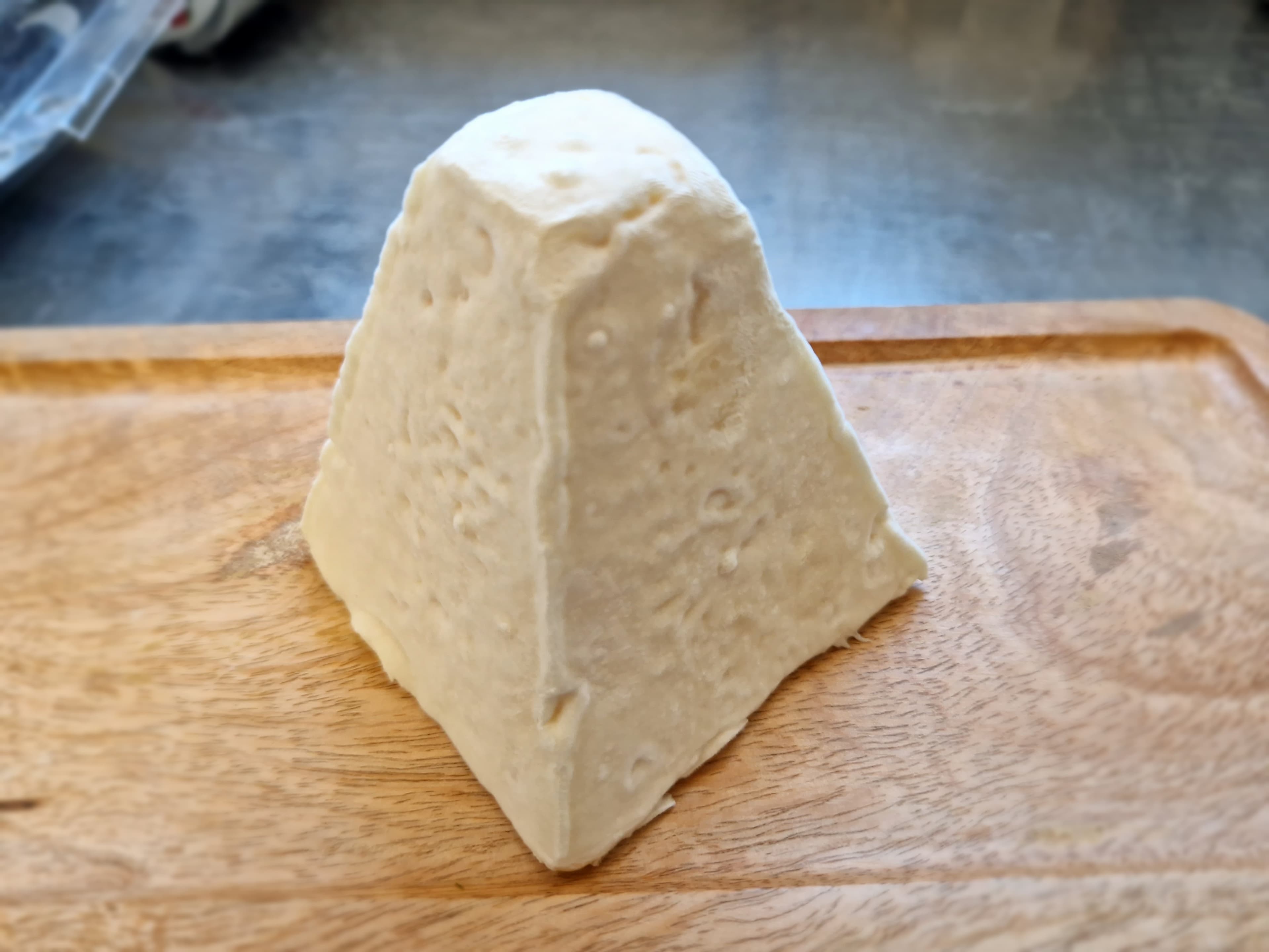 Pyramide crémeuse de chèvre