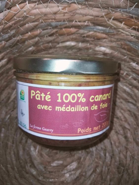 Pâté 100% canard avec médaillon de foie gras