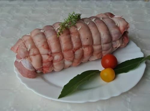 Epaule d'agneau farcie au foie gras